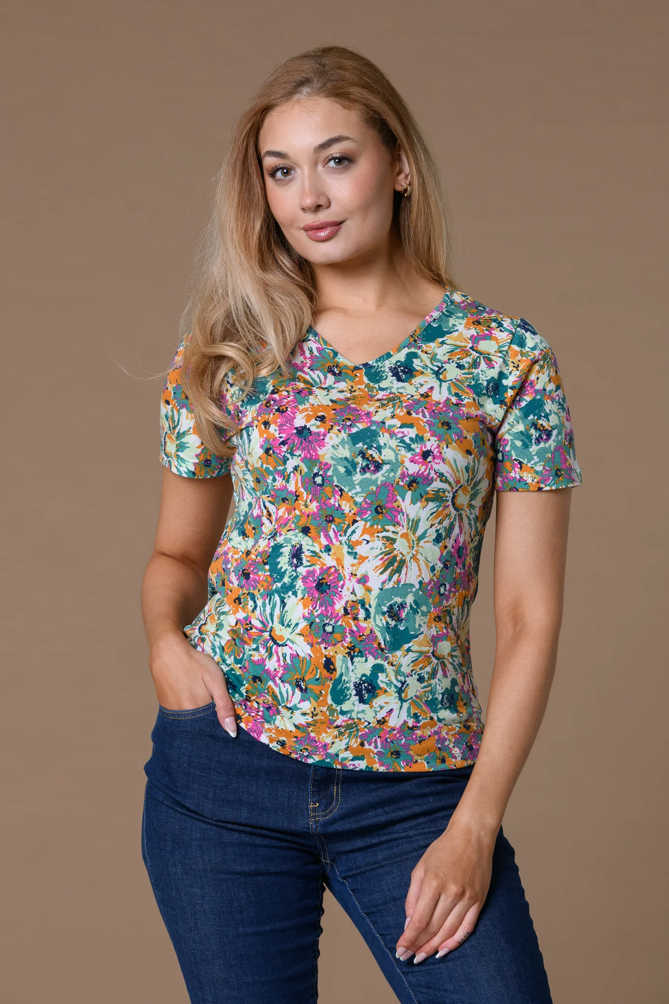Busy Flower V Neck GREEN - Image 3