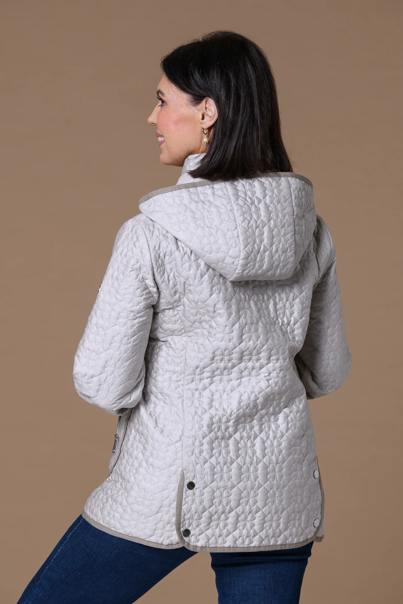 Clover Quilt Jacket STONE - Image 2