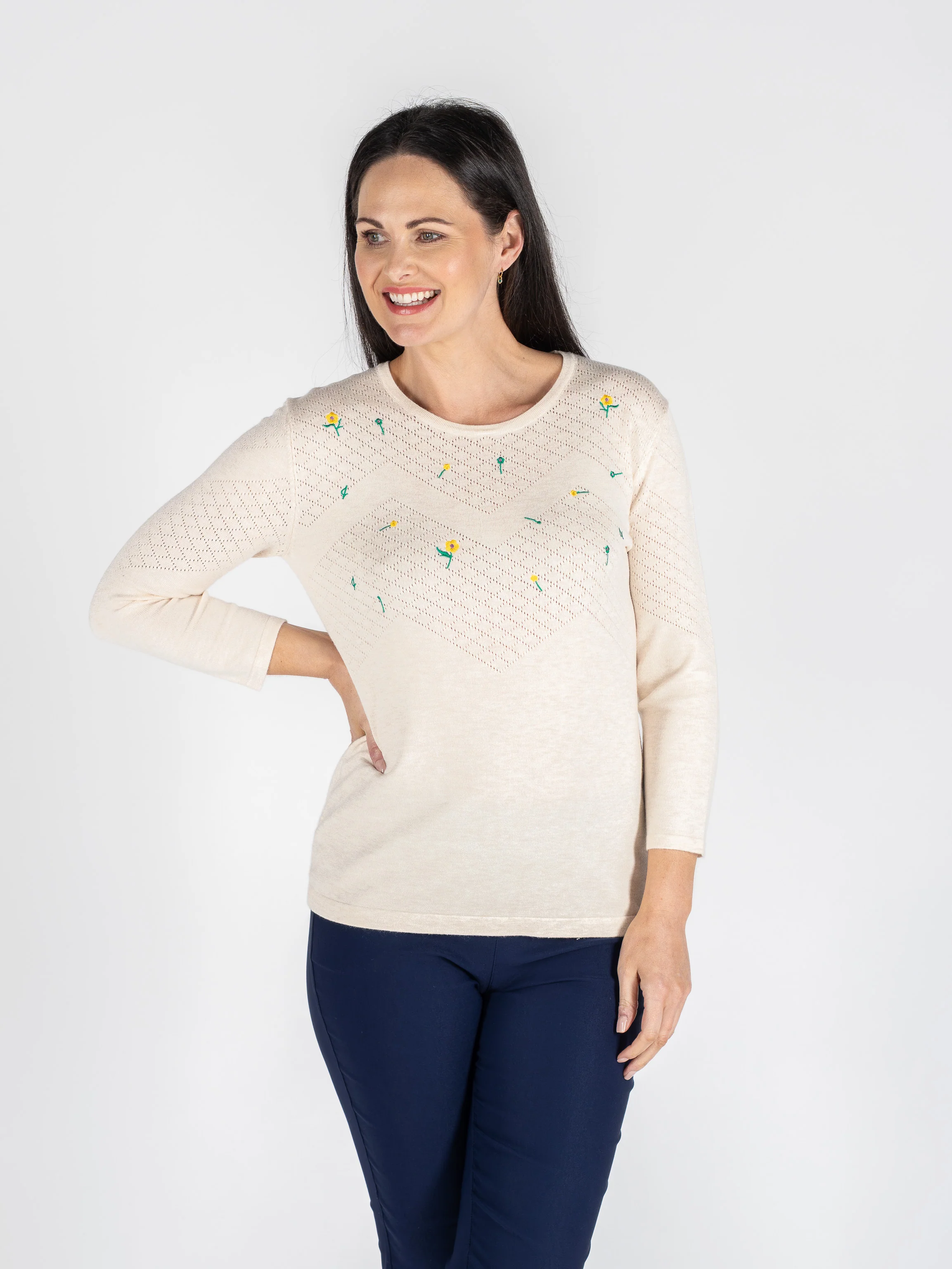 JU30500 EMBROIDERED FLOWER JUMPER TEXTURED PATTE BEIGE