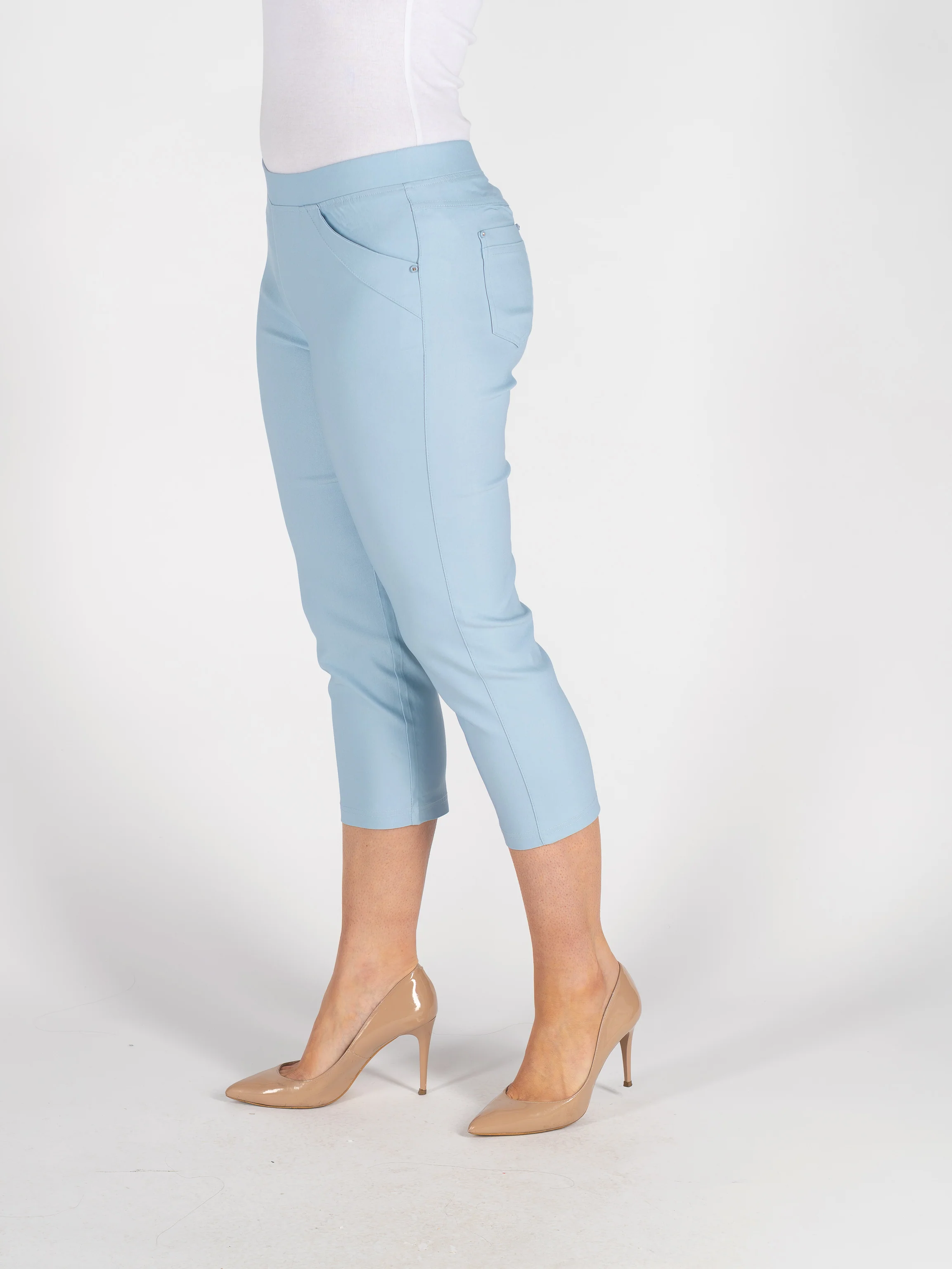 T30484  CROP 22 INCH STRETCH TROUSER POCK DETAIL LIGHT BLUE - Image 2