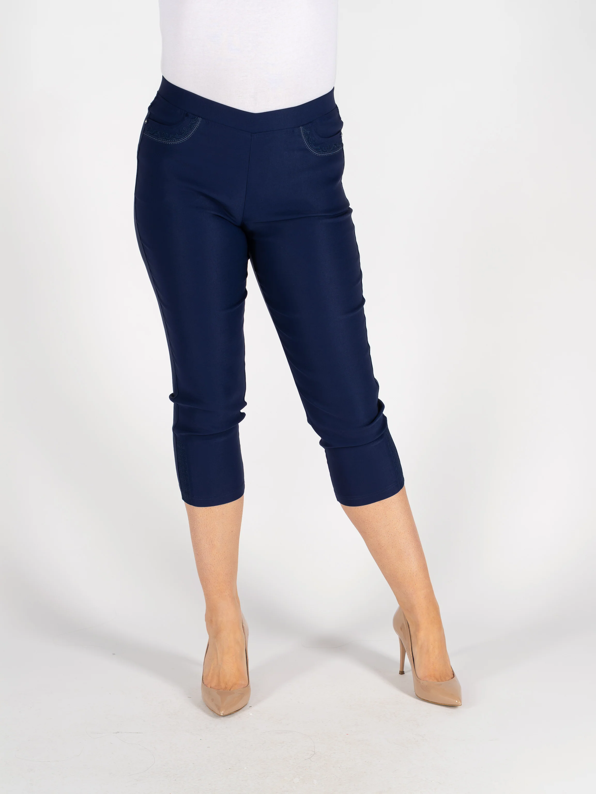 T30489 CROP 22 INCH TROUSER EMBR POCKET HEM DET NAVY